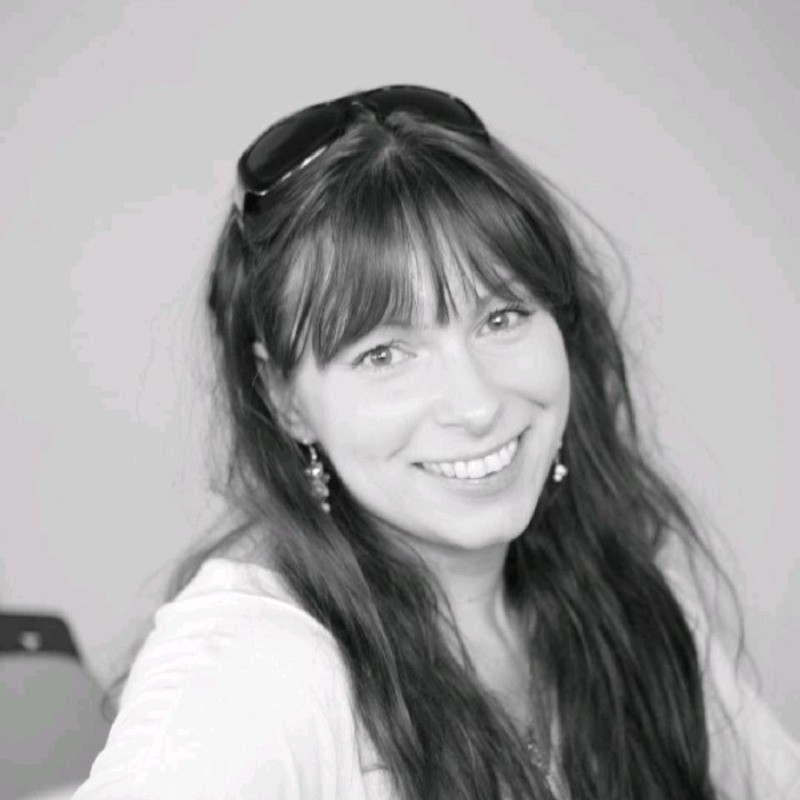 Krupp Barbara, LinkedIn szakértő portréfotója